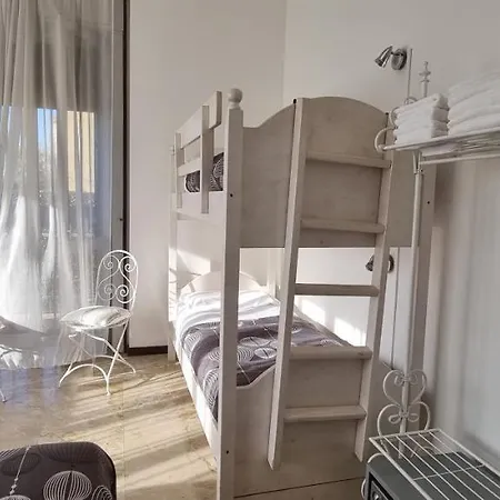 Stay Bergamo Guest house 3*